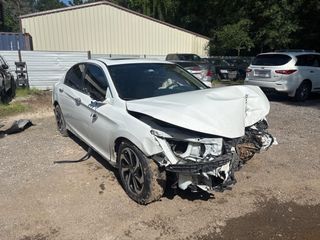 2017 Honda Accord EX-L - Exterior Front Right Corner Image